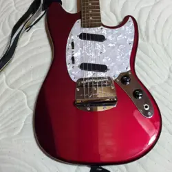 GUITAR RED NO.MG1564