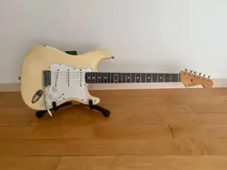 ELECTRIC GUITAR FENDER AMERICAN VINTAGE HOT ROD 62 STRATOCASTER WHITE