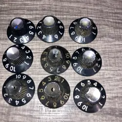 9 OLD VINTAGE FENDER GUITAR AMPLIFIER KNOBS  A4. 47