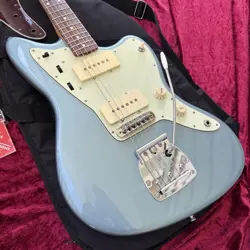JAZZMASTER VINTERA