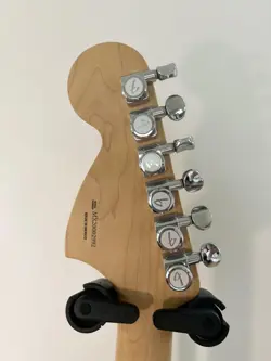 FENDER DELUXE STRAT