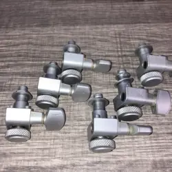 PEWTER LOCKING GUITAR