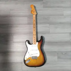LEFT FENDER GUITAR 1976 NO.MG2430