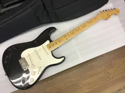 `50S STRATOCASTER/BLK