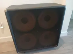 8OHMS GUITAR CABINET