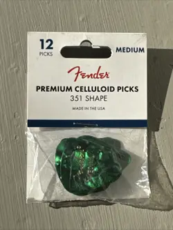 FENDER 351 PREMIUM GUITAR PICKS - MEDIUM GREEN MOTO - 12-PACK