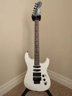 HM STRATOCASTER 2020