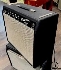 FENDER PRINCETON AMP