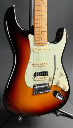 FENDER AMERICAN ULTRA STRATOCASTER HSS ELECTRIC GUITAR ULTRABURST FINISH W/ OHSC