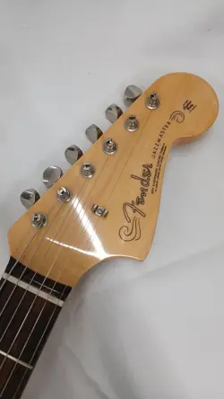 [FENDER] TRADITIONAL