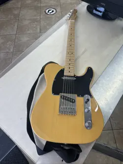 0145212550 ELECTRIC GUITAR