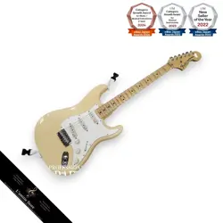 FENDER YNGWIE MALMSTEEN STRATOCASTER VINTAGE WHITE WITH DAMAGE