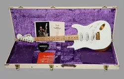 AUTOGRAPHED CERTIFICATE