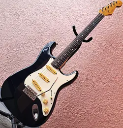 62 STRATOCASTER SERIAL