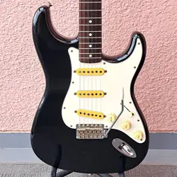 GUITAR FENDER ST