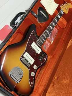 ELECTRIC GUITAR FENDER USA AMERICAN VINTAGE II 1966 JAZZ MASTER 3-COLOR SUNBURST