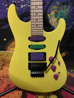 STRATOCASTER HSS MADE