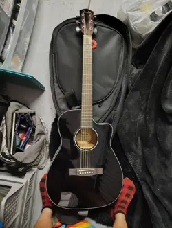 FENDER CC-60SCE LIMITED-EDITION