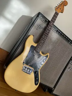 MUSICMASTER GUITAR 1978