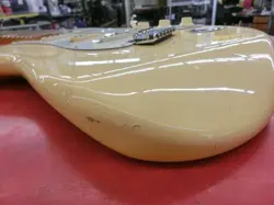 FENDER JAPAN ST72-95DM