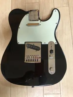 FENDER CUSTOM DELUXE TELECASTER 2011