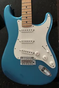 FENDER LIMITED EDITION PLAYER STRATOCASTER ELECTRIC GUITAR