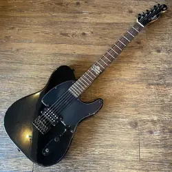 SQUIER BY FENDER AVRIL LAVIGNE TELECASTER SKULL CROSSBONES 2012  ELECTRIC