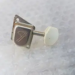 FENDER MUSTANG TUNER