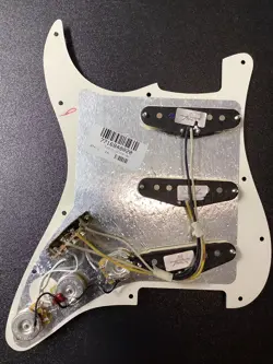GENUINE USA FENDER