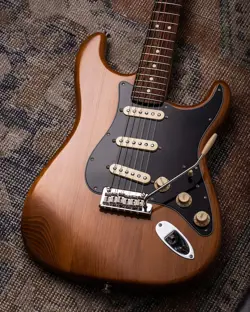 FENDER AMERICAN PROFESSIONAL II STRATOCASTER & TELECASTER