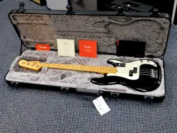 2025 FENDER AMERICAN PROFESSIONAL II PRECISION BASS W/ CASE! GLOSS BLACK! NICE!
