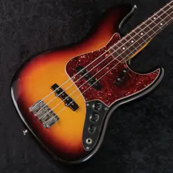 ELECTRIC BASS GUITAR FENDER USA AMERICAN VINTAGE '62 JAZZ BASS V184291 USED