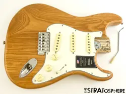 FENDER AV II AMERICAN VINTAGE 1973 BODY + HARDWARE, 73 STRAT ASH AGED NATURAL