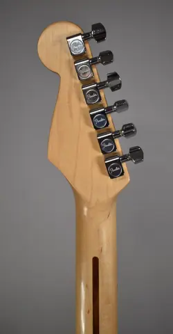 STRATOCASTER BLACK W/OHSC