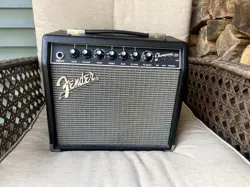 70-WATT ELECTRIC GUITAR