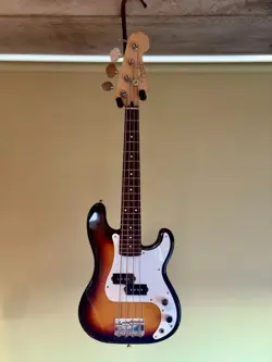 FENDER JAPAN MPB-33 MINI PRECISION ELECTRIC BASS FROM JAPAN