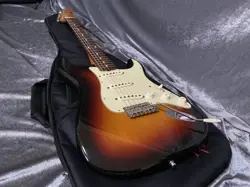 ELECTRIC GUITAR FENDER MEXICO CLASSIC SERIES '60S STRATOCASTER SUNBURST & CASE