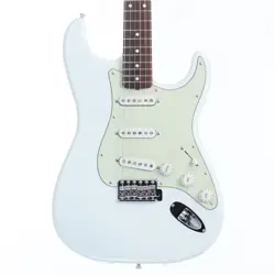 USED FENDER / TRADITIONAL 60S STRATOCASTER OLYMPIC WHITE UMEDA STORE NO.RG1752