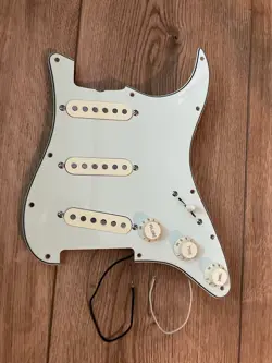 ‘60S STRATOCASTER LOADED