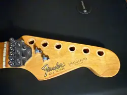FENDER ELITE STRATOCASTER