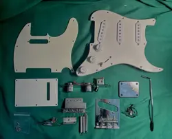 PICKGUARD+TREMOLO BRIDGE