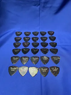 30 FENDER 346 SHAPE CELLULOID TORTOISE SHELL MEDIUM GUITAR PICKS