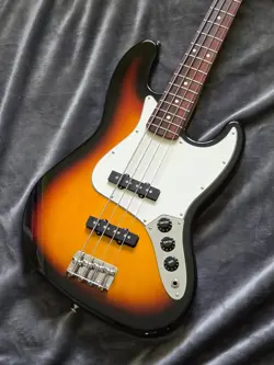 2000 FENDER STANDARD SERIES JAZZ BASS 4 STRING ELECTRIC 3-COLOR SUNBURST GIG BAG