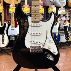 USED FENDER USAAMERICAN STANDARD STRATOCASTER 2001 NO.RG2910
