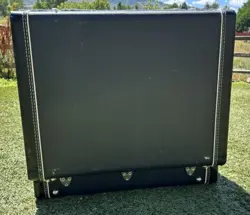 FENDER G&G CLASSIC SERIES 3 GUITAR SUITCASE CASE STAND BLACK  LEATHER