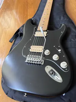 HUMBUCKERS. FLAT BLACK