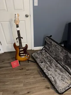 LIMITED FENDER STRATOCASTER AMERICAN PROFESSIONAL