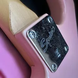 FENDER HELLO KITTY PINK STRATOCASTER SQUIER LIMITED EDITION FROM JAPAN RARE USED