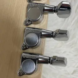 STRATOCASTER SHORT SCALE