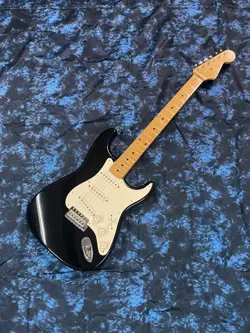 FENDER AMERICAN VINTAGE 1957 STRATOCASTER BLACK
